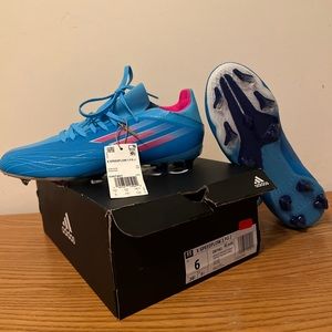 Adidas Boys Size 6 Kids Soccer Cleats